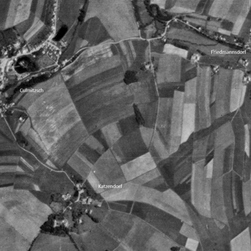 Luftaufnahme von Katzendorf am 19.07.1945